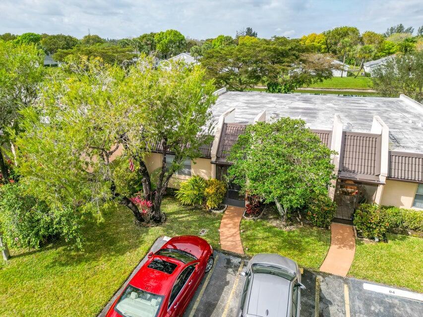 Photo 16 of home located at 107 Lake Terry Drive, West Palm Beach FL