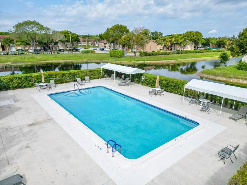 Photo 3 of home located at 107 Lake Terry Drive, West Palm Beach FL