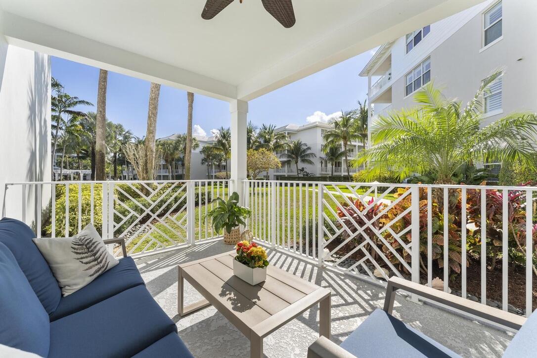 Image to showcase the property located at 315 Bay Colony Drive N