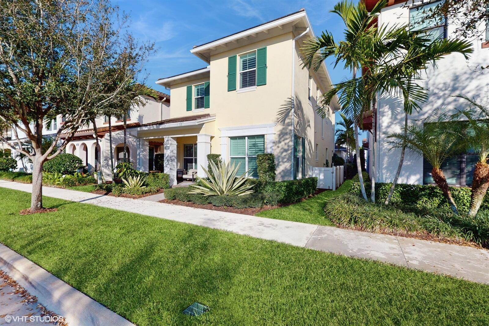 Showcase Image of listing 2098 Dickens Terrace