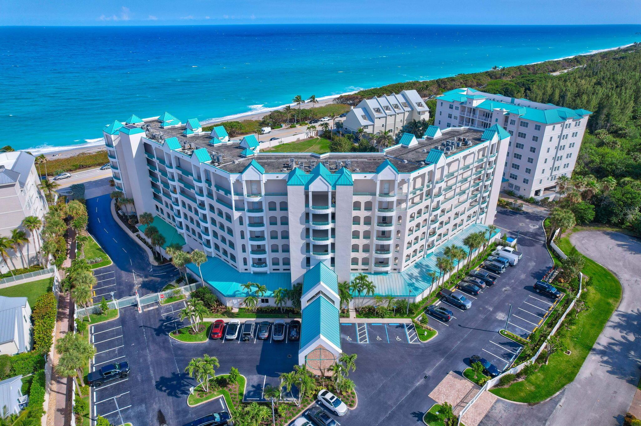 Condo for Sale in Jupiter, FL