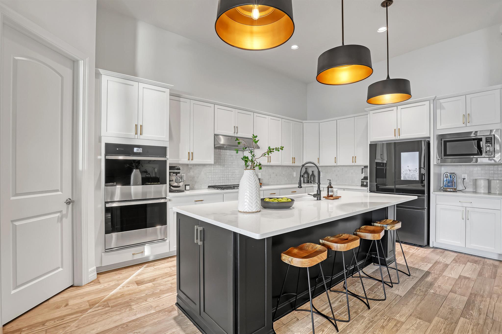 Image to showcase the property located at 237 Sonoma Isles Circle