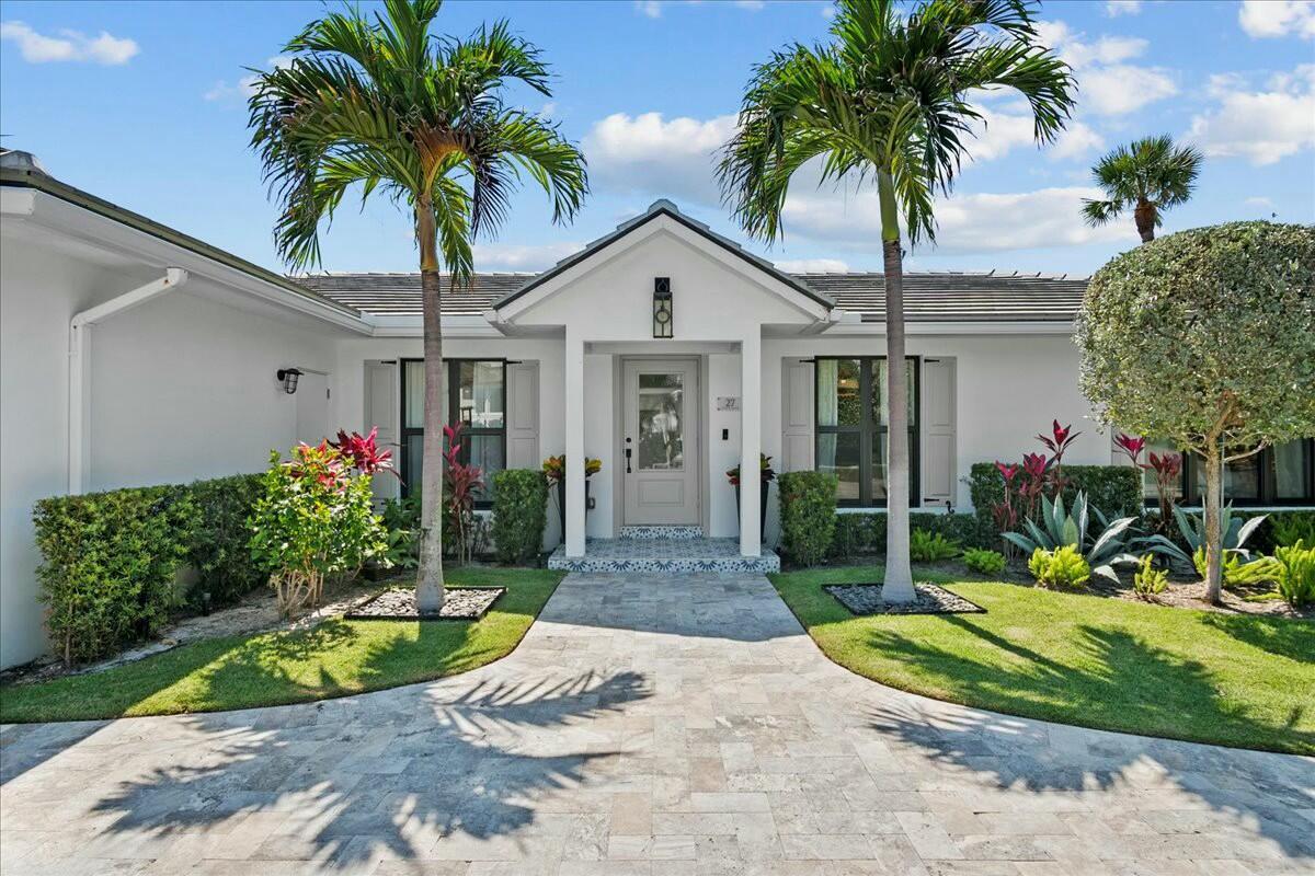 :COMPLETELY RENOVATED in 2020...ONE STORY FOUR BEDROOM TRADITIONAL HOME with EN-SUITE BATHROOMS Outdoor entertaining area dining alfresco with pool/spa. Located on the southern tip of Jupiter Island in prestigious town of Jupiter Inlet Beach Colony. surrounded by the Intracoastal, the inlet waterway, and the ocean. This home isolated across the street from the ocean. Enjoy resort style living just south of the breach path. Conveniently located to shopping dining 30 minutes from Palm Beach International airport.