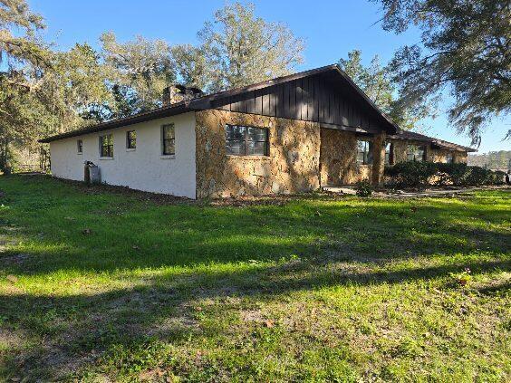 Photo 2 of home located at 6144 Neff Lake Road, Brooksville FL