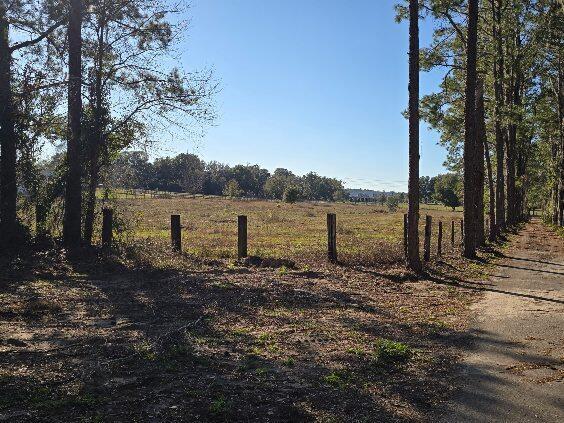 Photo 6 of home located at 6144 Neff Lake Road, Brooksville FL