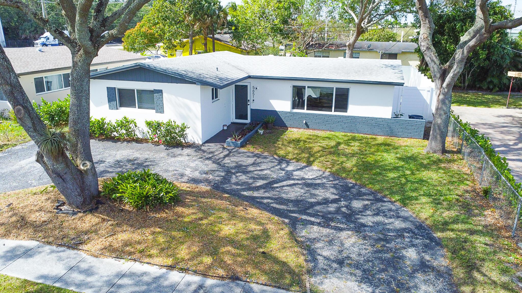 5651 Rae Avenue, West Palm Beach, Florida 33407