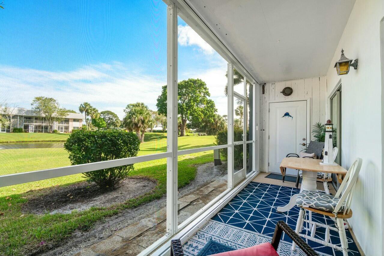 Image to showcase the property located at 18081 SE Counrty Club Drive 43