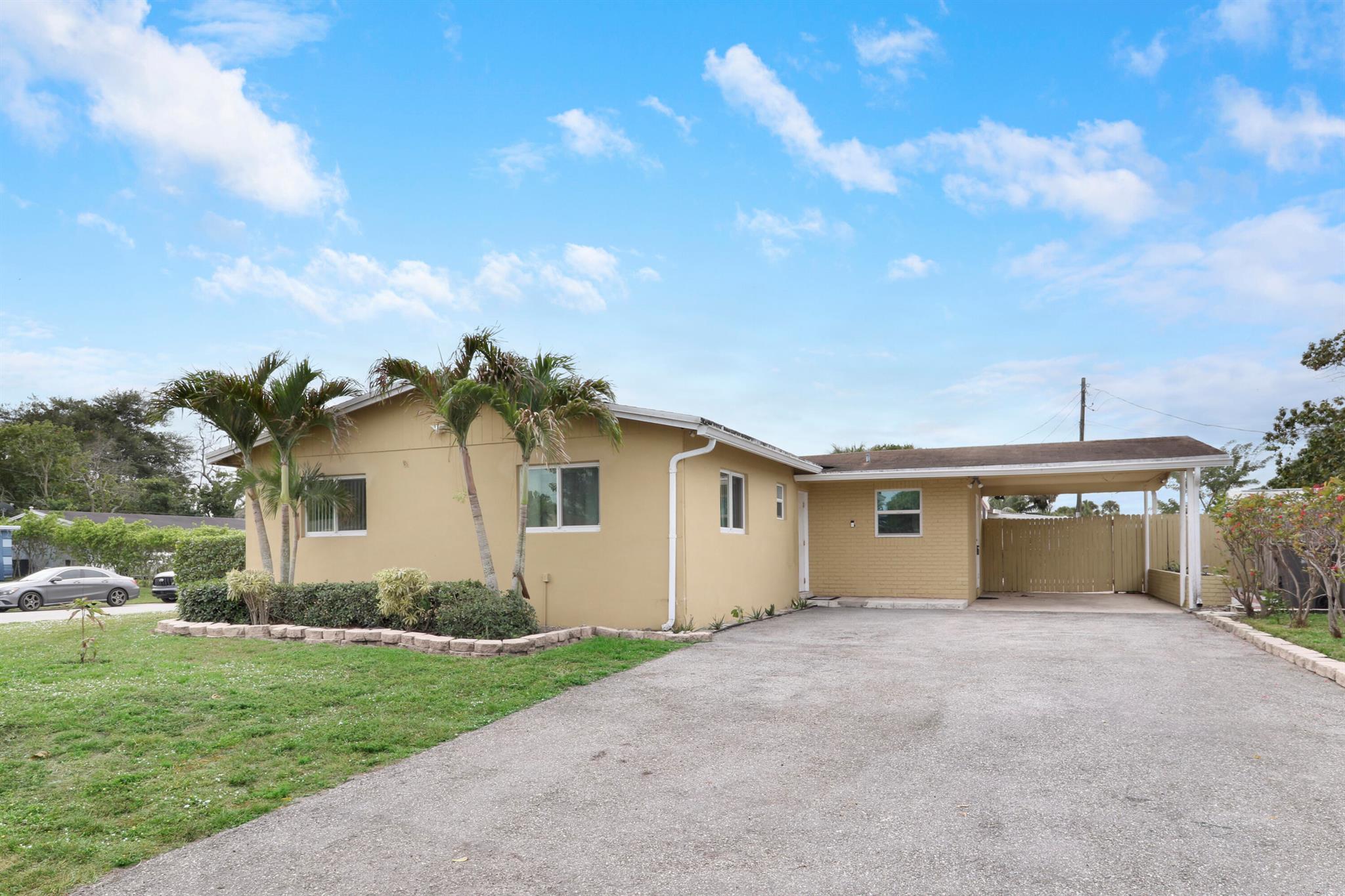 827 Caroline Avenue, West Palm Beach, Florida 33413