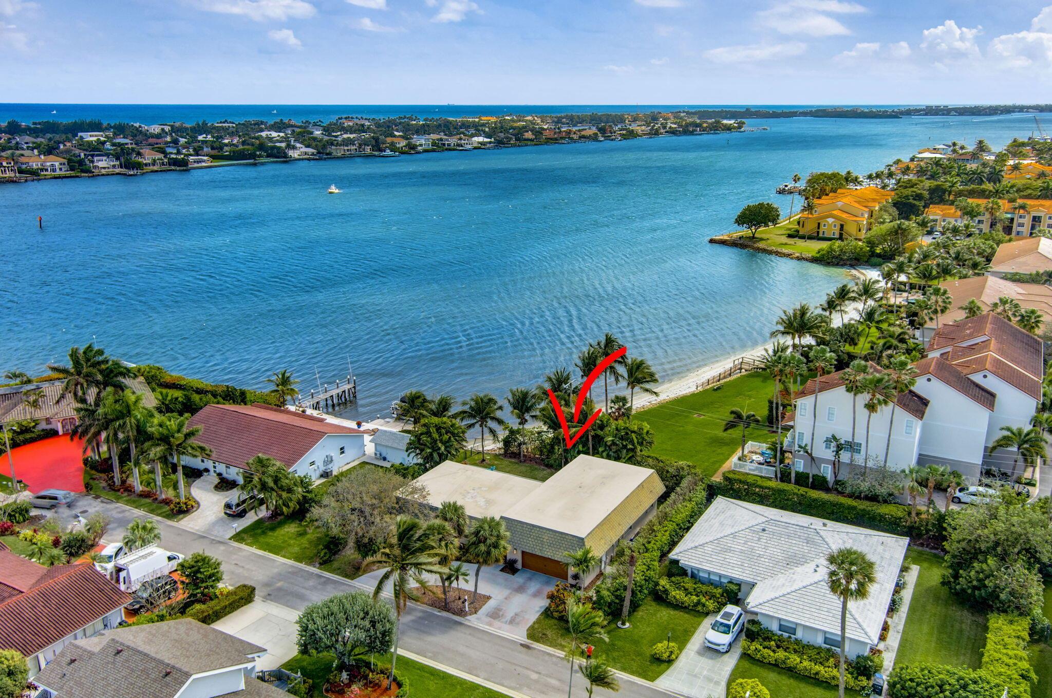 126 Park Lane, Hypoluxo, Florida 33462