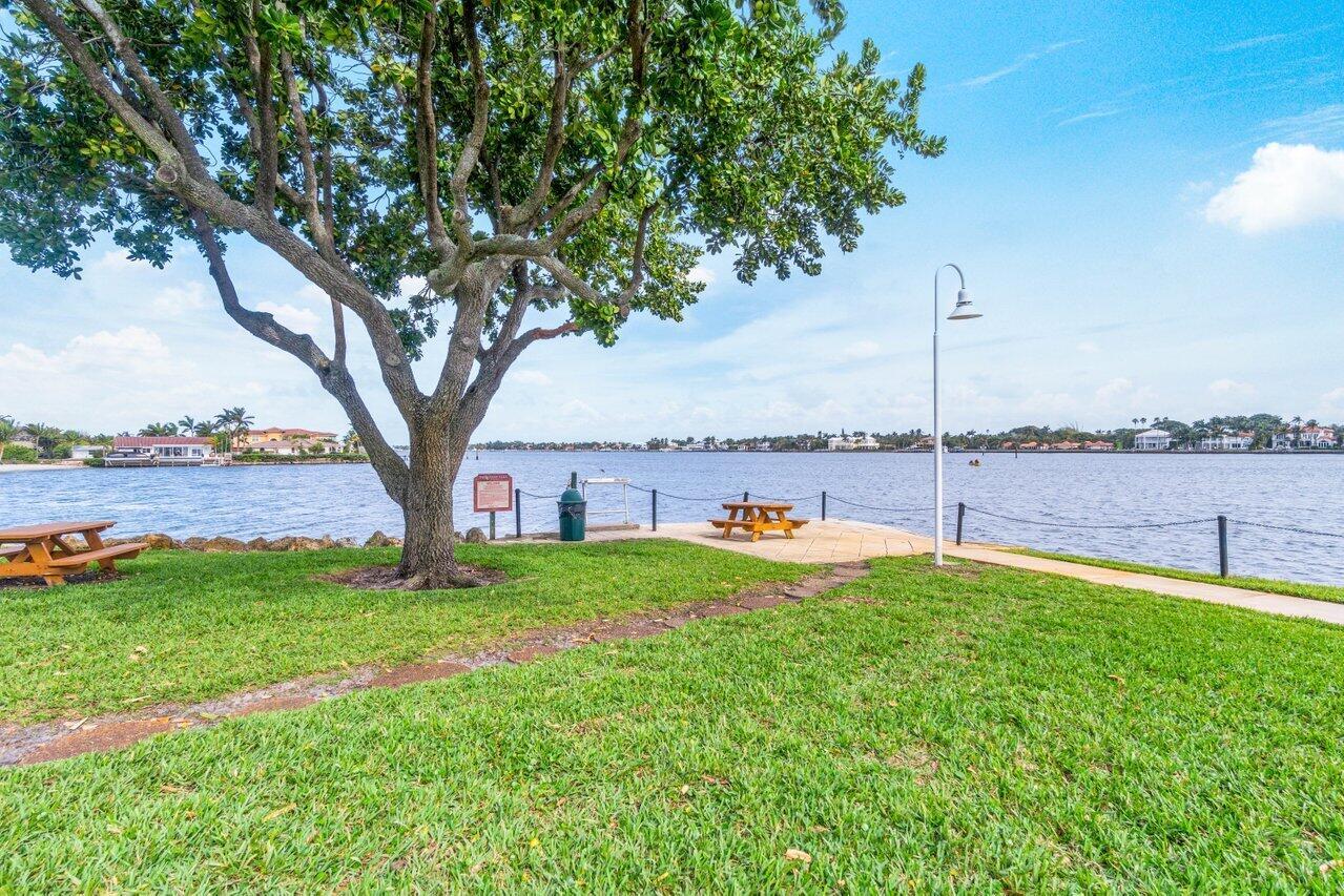 180 Yacht Club 102 Way Unit 102, Hypoluxo, Florida 33462