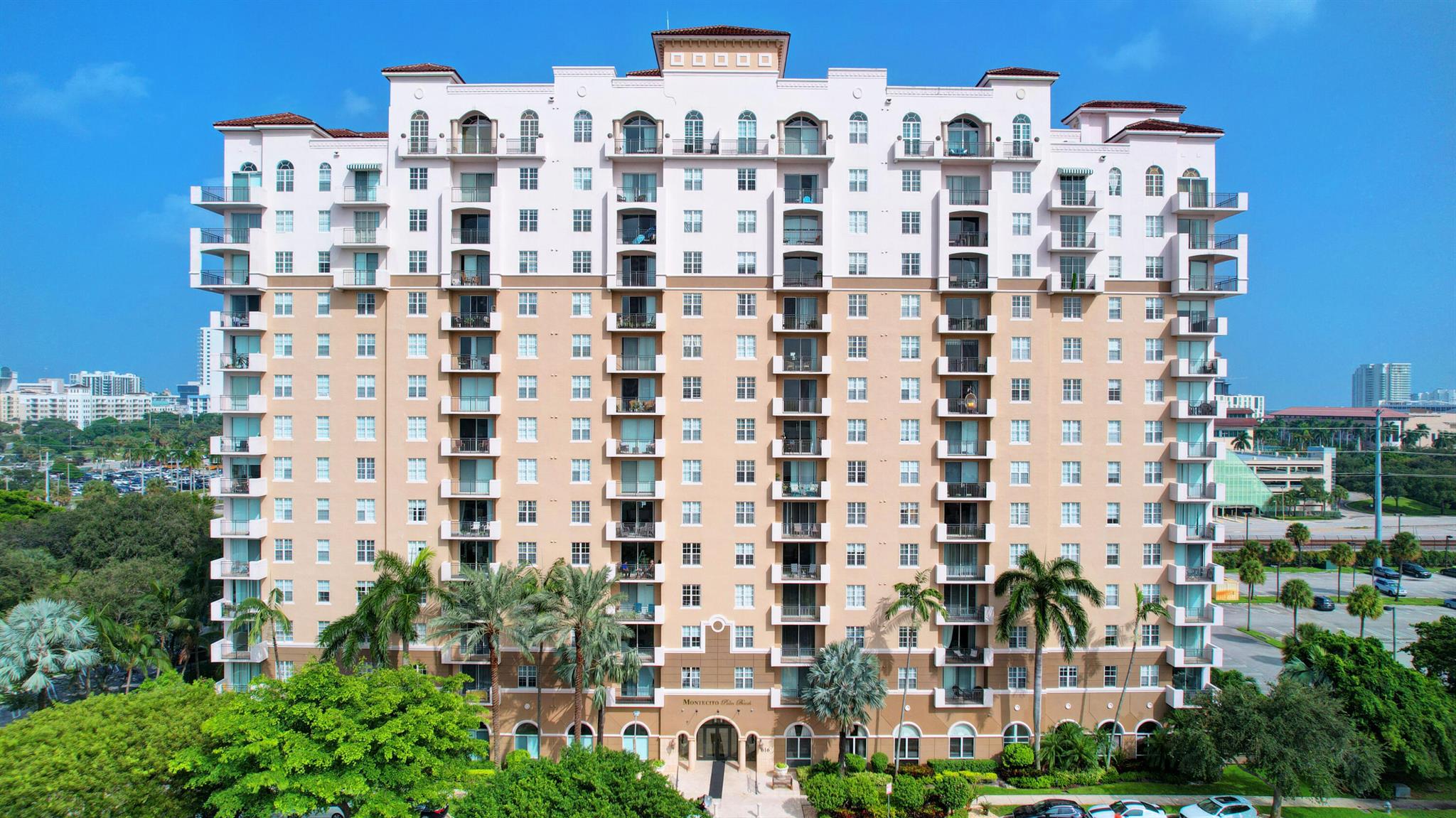 1/1, City & Sunrise Views, Brand New Laminate Plank Floors, Brand New Appliances. Resort Style Pool / Spa, BBQ Grill, Well Equipped Gym, Sauna, Social Room, Business Center, 2 EV Charging Stations, up to 2 Parking Spaces, 24 Hour Concierge, High Speed Internet, Direct TV, Water & Sewer Included, Immediate Leasing Great for Investor. Walk to Train, Kravis Center, Clematis Street. Easy Access to I-95.