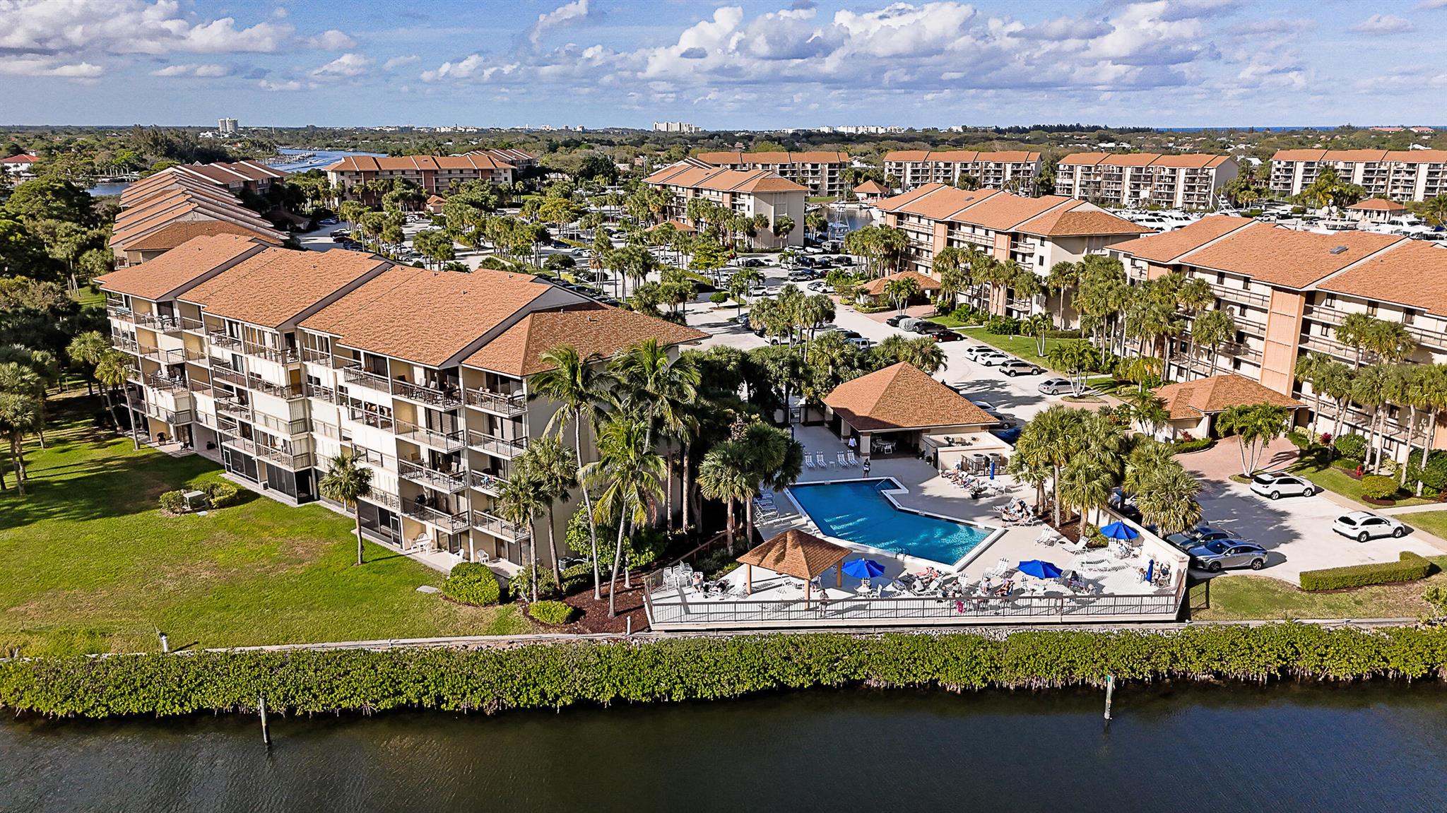 Rarely available Penthouse offering direct Intracoastal views. Fully renovated to perfection, every detail in this modern sanctuary is meticulously curated for an unparalleled coastal lifestyle. Boating enthusiasts will enjoy full-service marina access with flexible slip options. Located in a pet-friendly community, just a short distance or bike ride to a dog-friendly beach, grocery store, shops, and restaurants. This isn't just a homea"it's a once-in-a-lifetime opportunity to embrace coastal elegance and modern luxury.