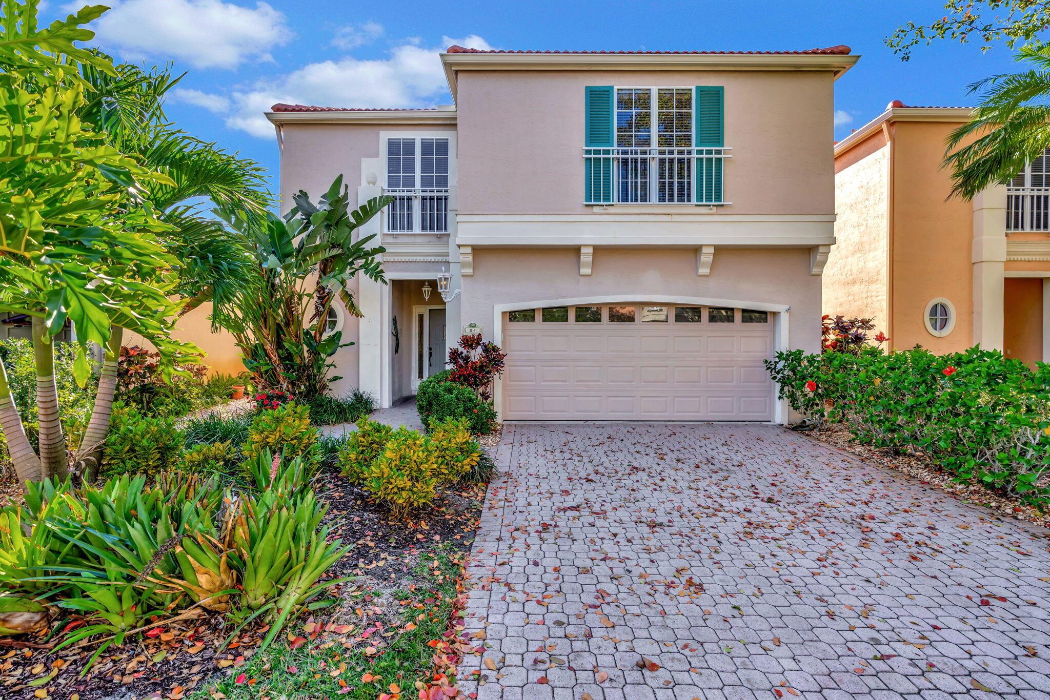 House for Sale in Palm Beach Gardens, FL