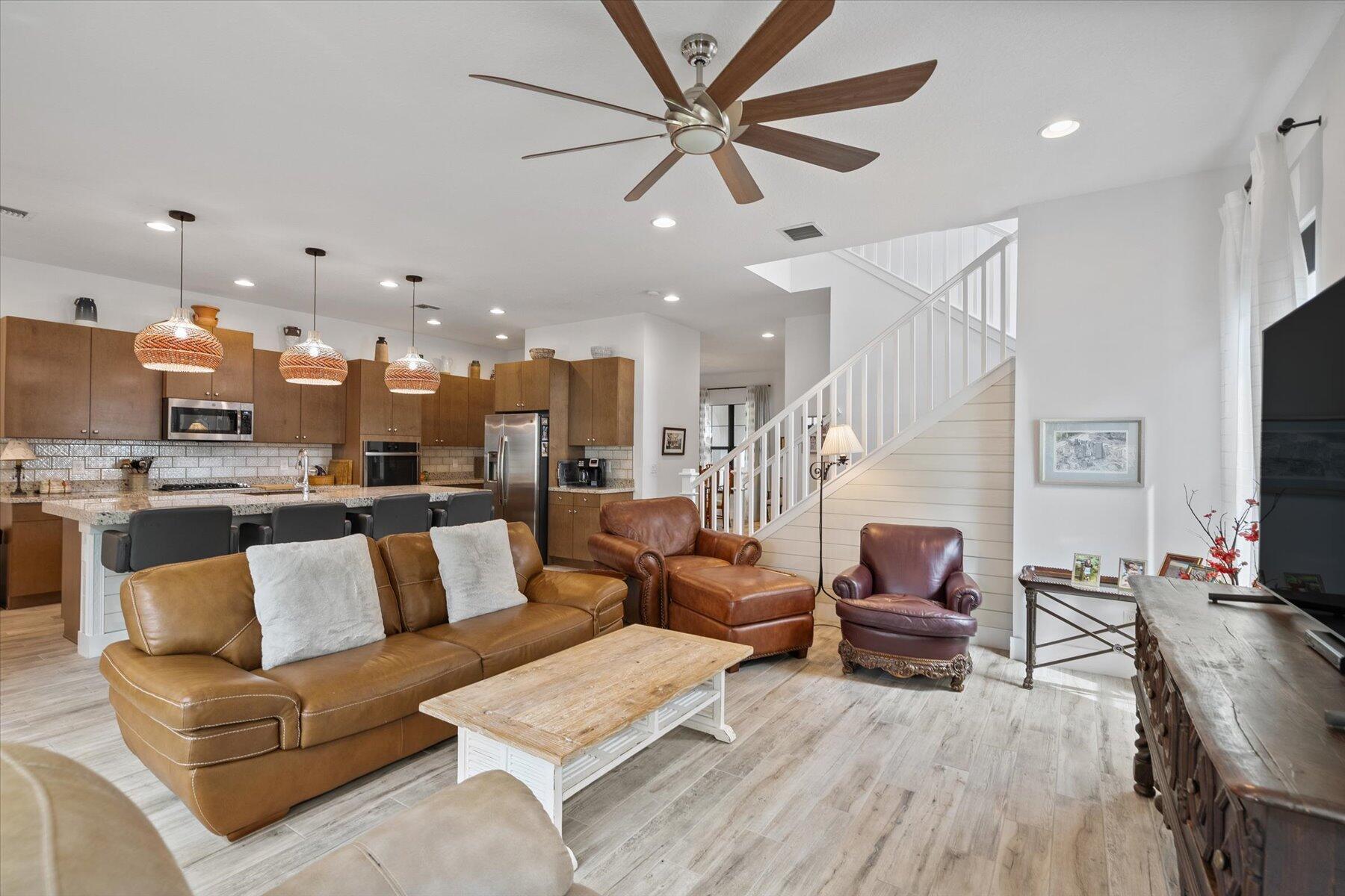 1165 Faulkner Ter Terrace