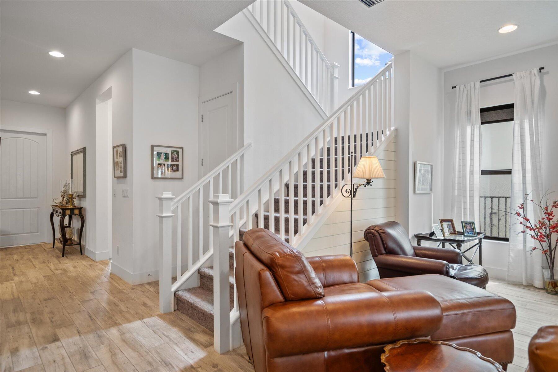 1165 Faulkner Ter Terrace