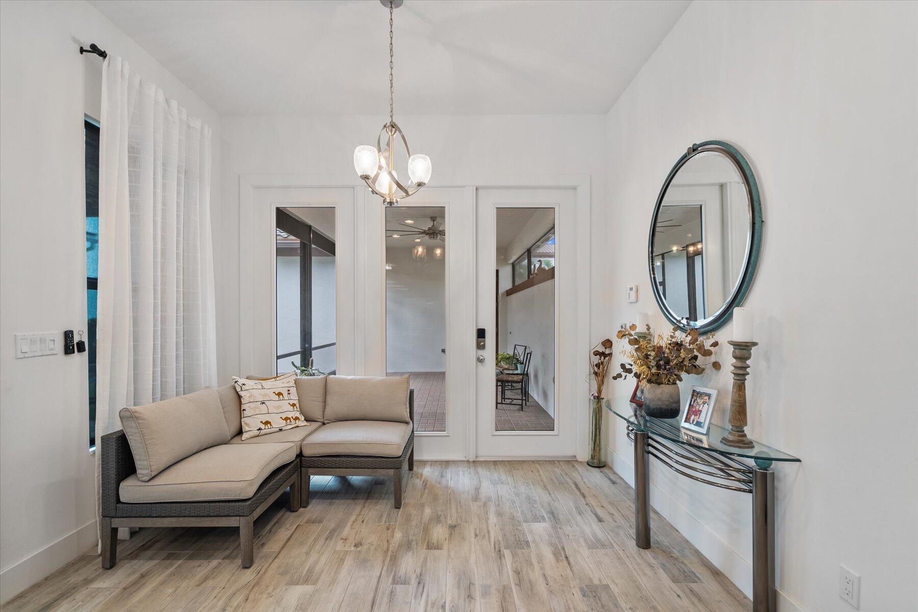 1165 Faulkner Ter Terrace