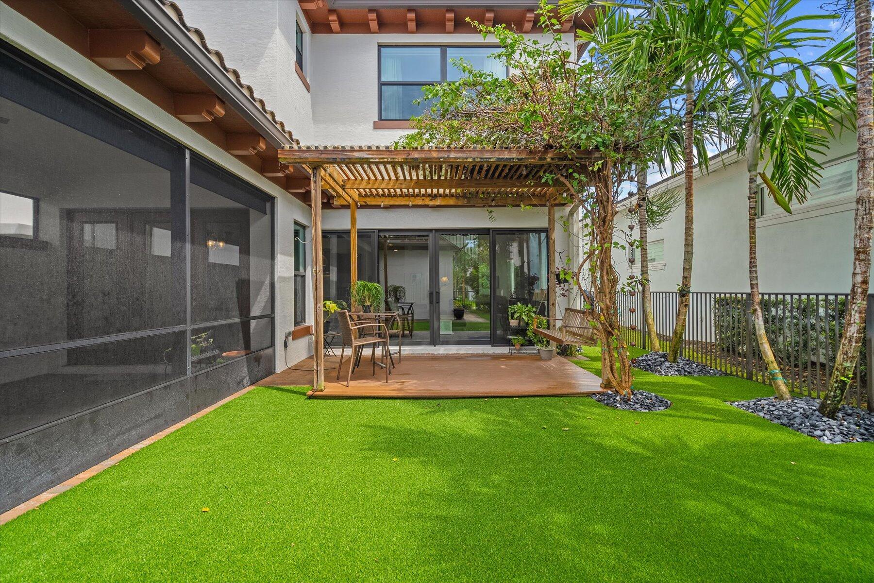 1165 Faulkner Ter Terrace