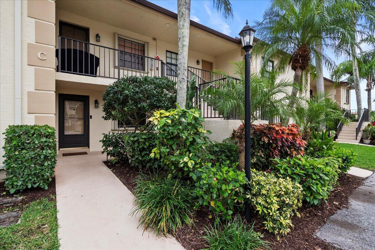 301 Pinecrest Circle Unit C, Jupiter, Florida 33458