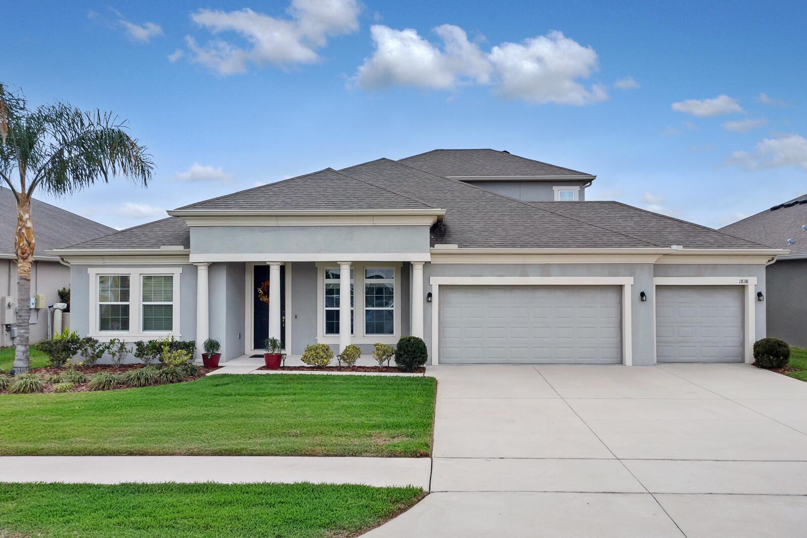House for Sale in St Cloud, FL