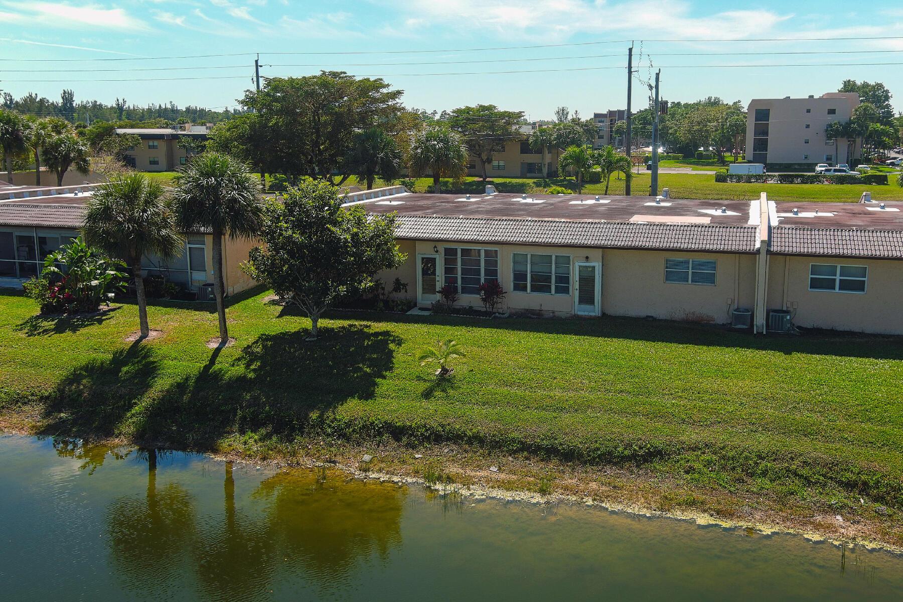 Photo 27 of home located at 317 Golden River Drive, West Palm Beach FL