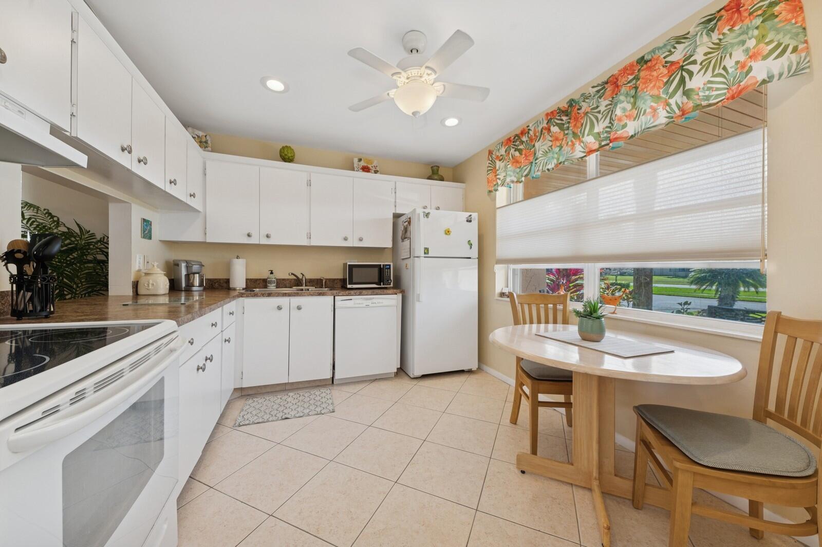 Photo 6 of home located at 317 Golden River Drive, West Palm Beach FL
