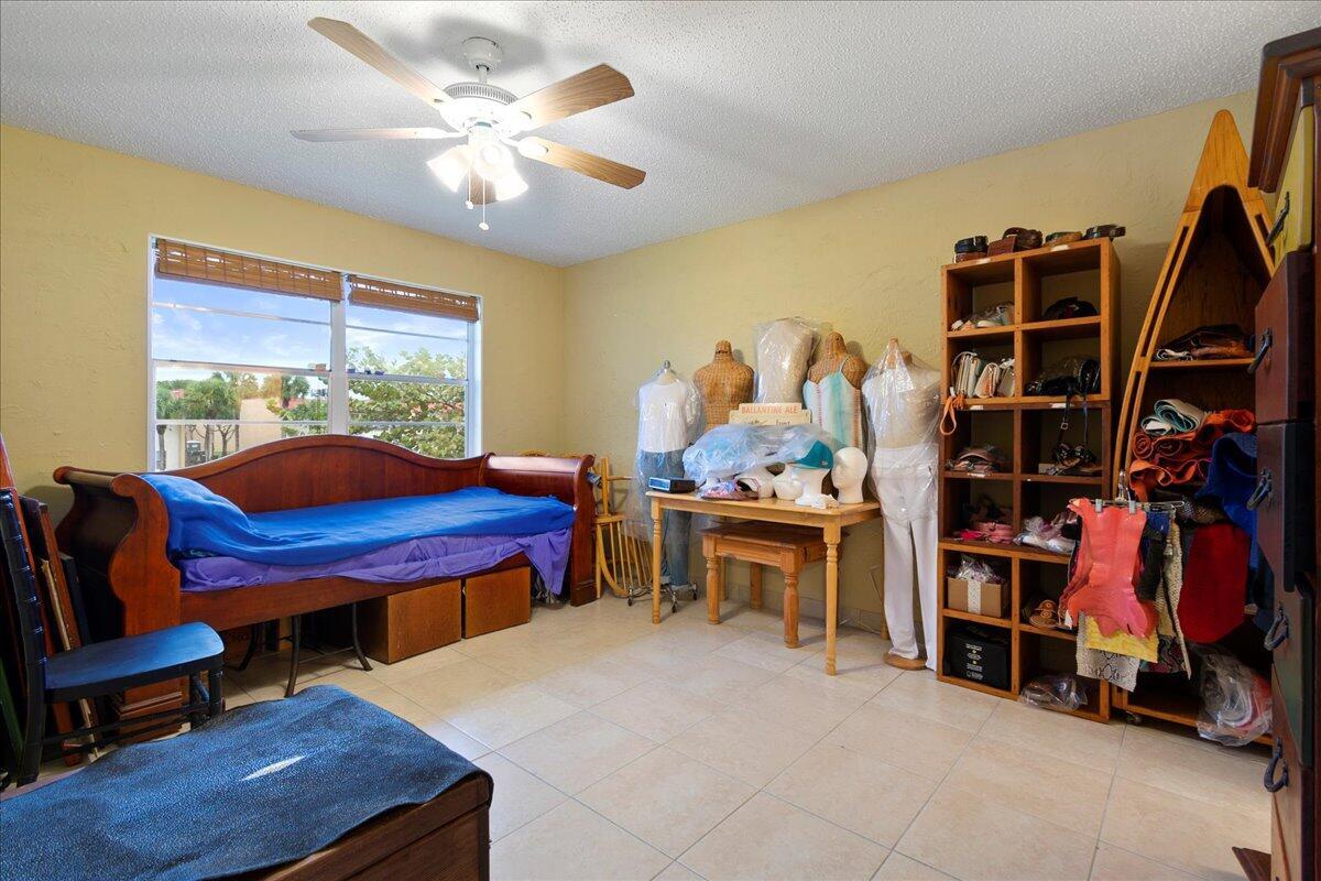 Photo 14 of home located at 427 Lake Frances Drive, West Palm Beach FL