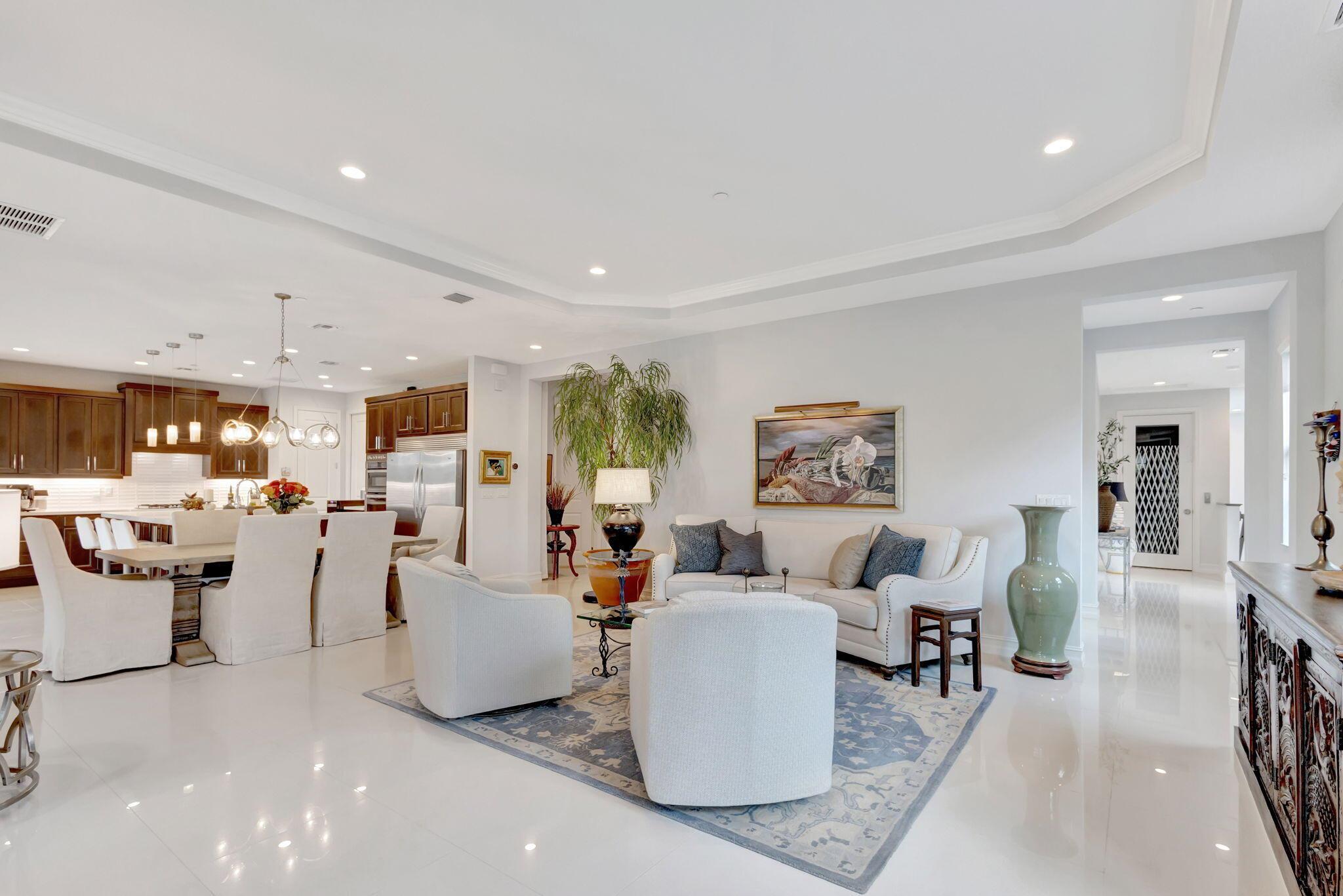 Image to showcase the property located at 258 Tresana Boulevard 108