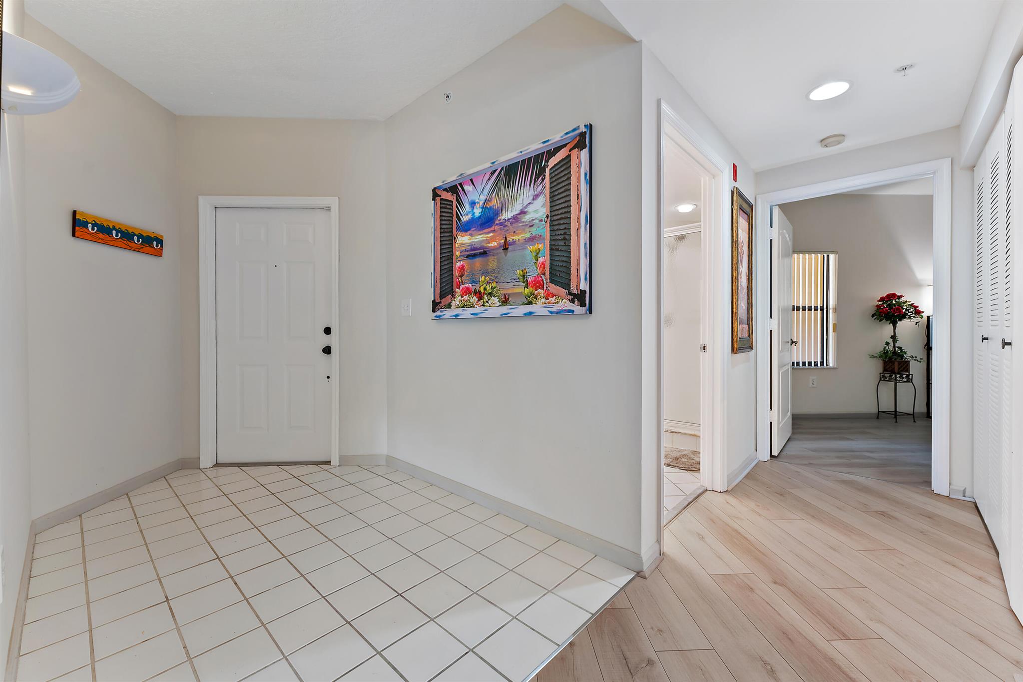 Image to showcase the property located at 500 Uno Lago Drive 204