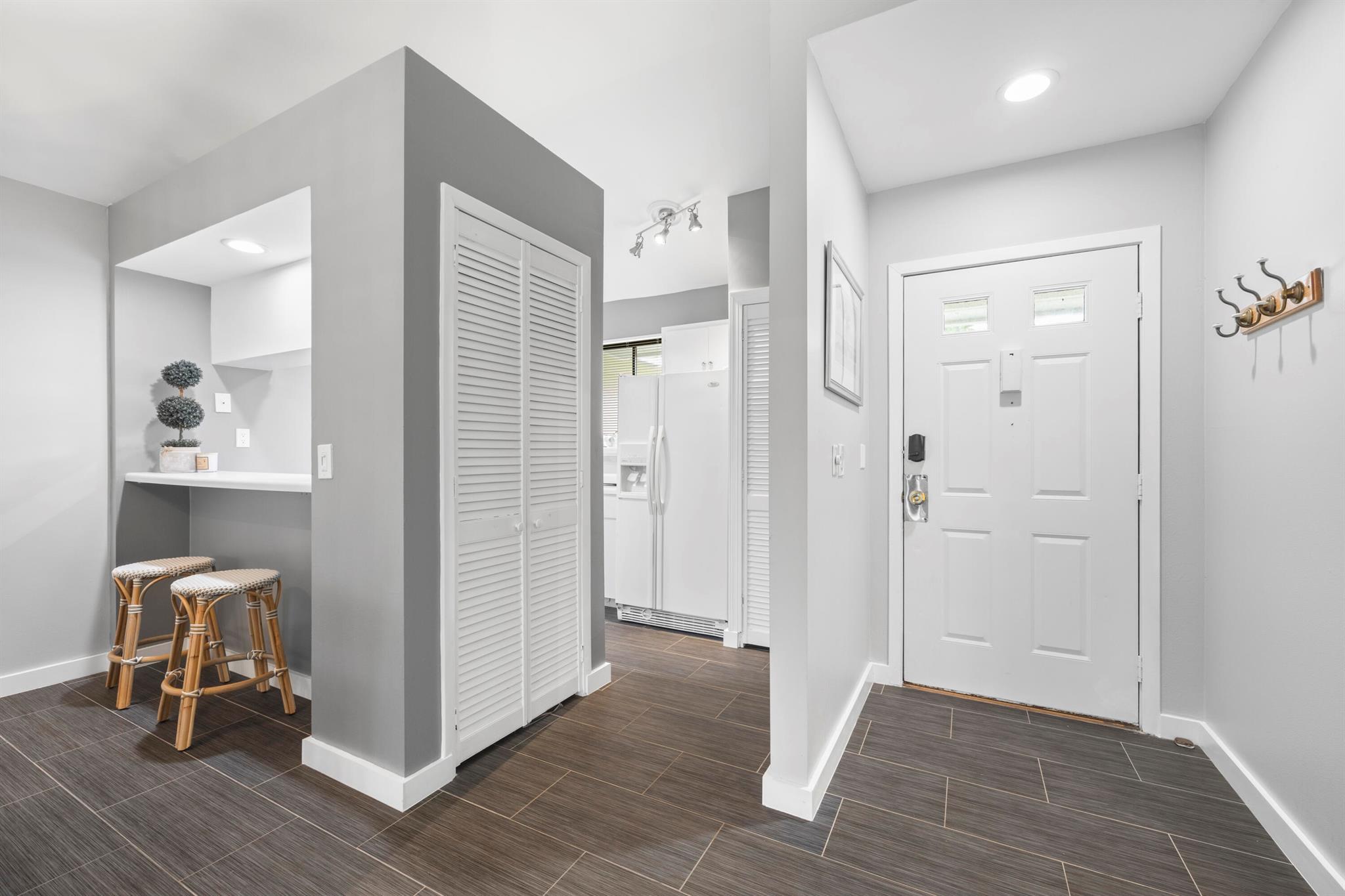 Condo for Rent in Palm Beach Gardens, FL