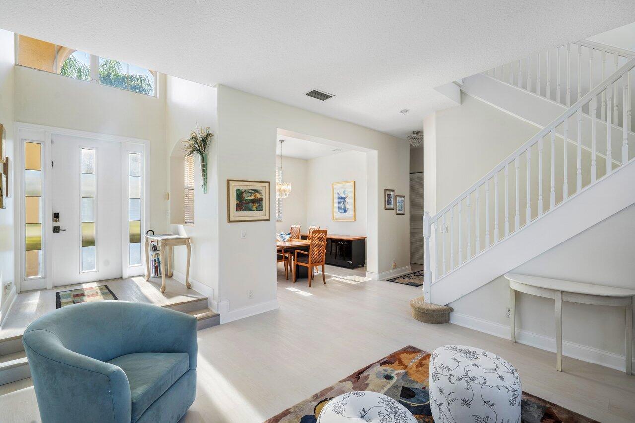 Photo 13 of home located at 6381 Melissa Way, Lake Worth FL