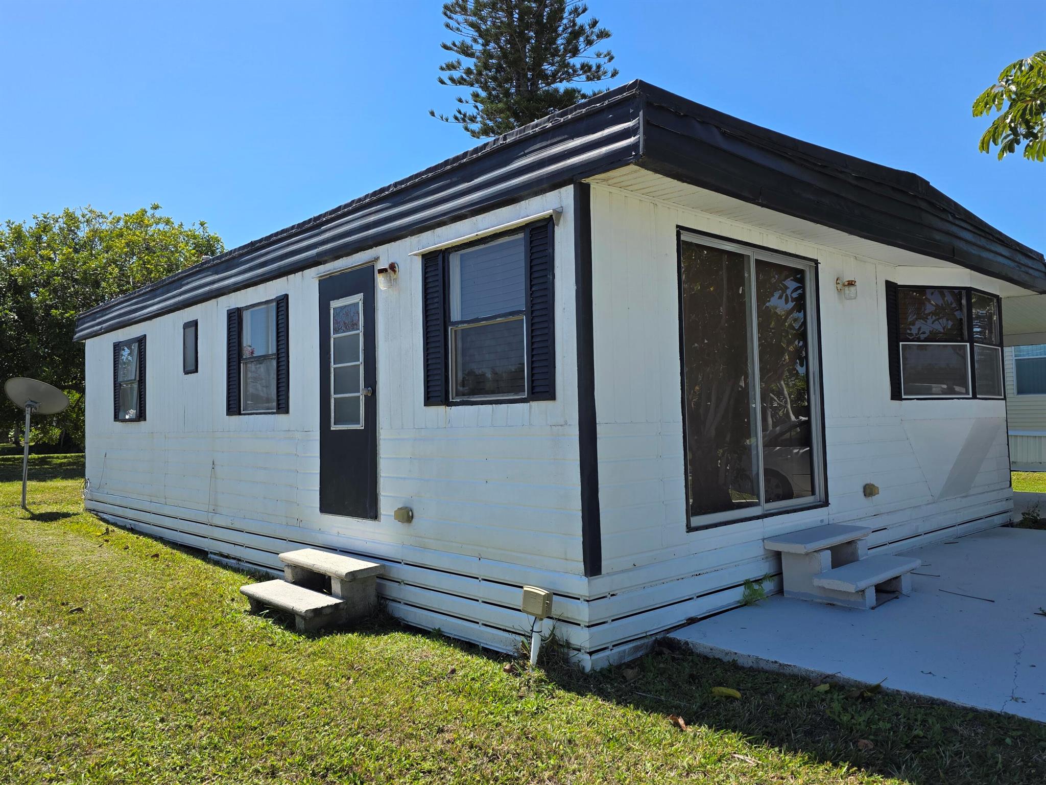 Homes for sale in Port St Lucie, FL | 51 El Camino Real, Port St Lucie, FL 34952 | MLS# R11071691