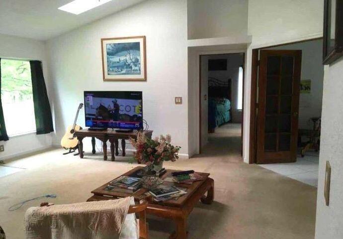 Photo 11 of home located at 4375 Neff Lake Road Road, Brooksville FL