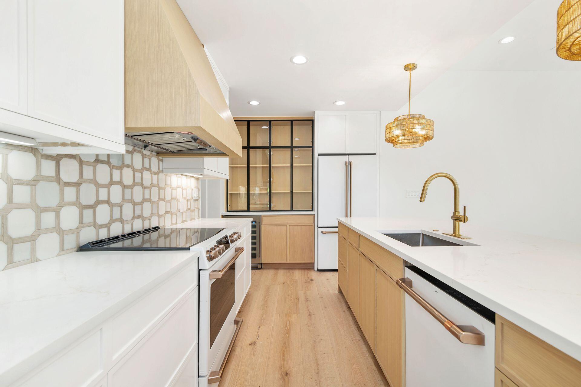 338 Alhambra Place, West Palm Beach, Florida 33405