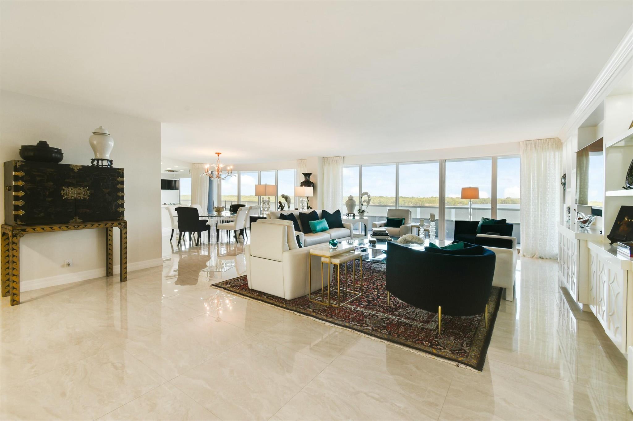 Image to showcase the property located at 100 Lakeshore Drive 351