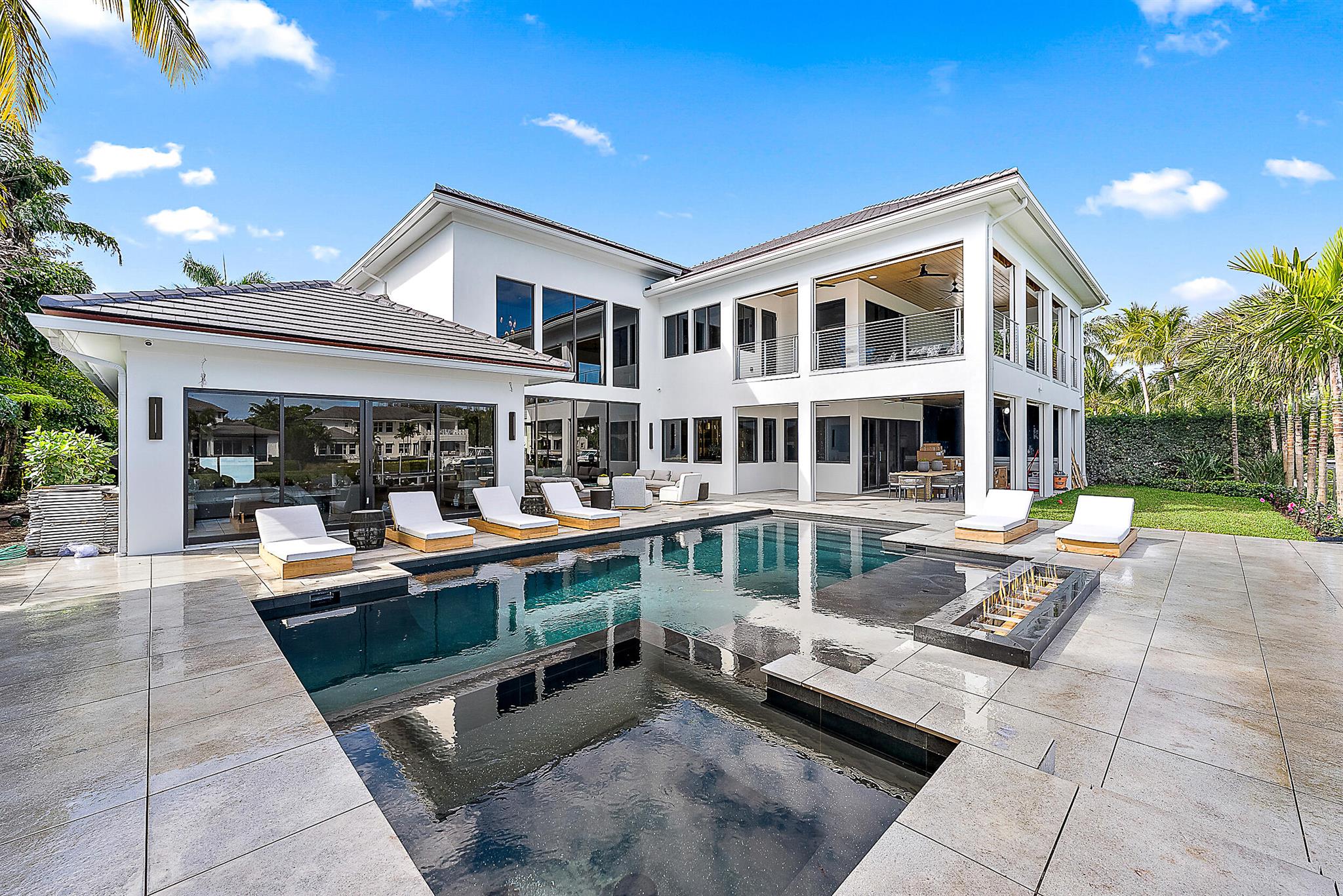 Photo 0 of home located at 126 Quayside Drive, Jupiter FL