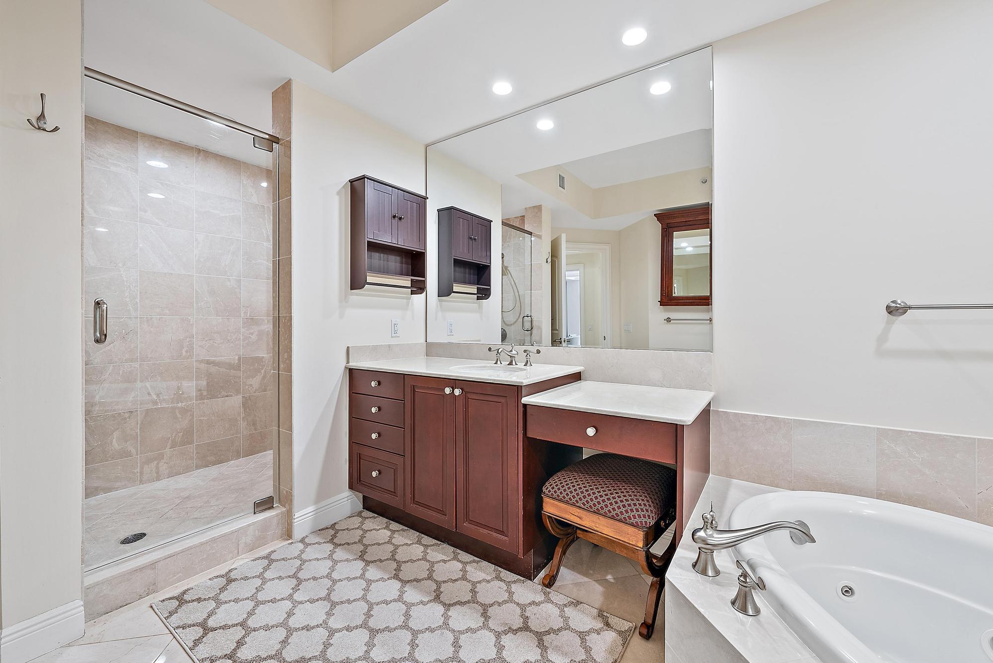 Photo 17 of home located at 4600 N Ocean Drive 402, Singer Island FL