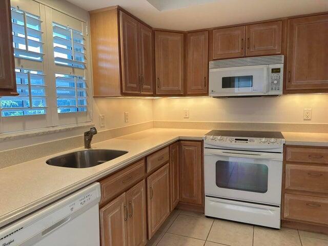145 Atlantis Boulevard Unit 104, Atlantis, Florida 33462