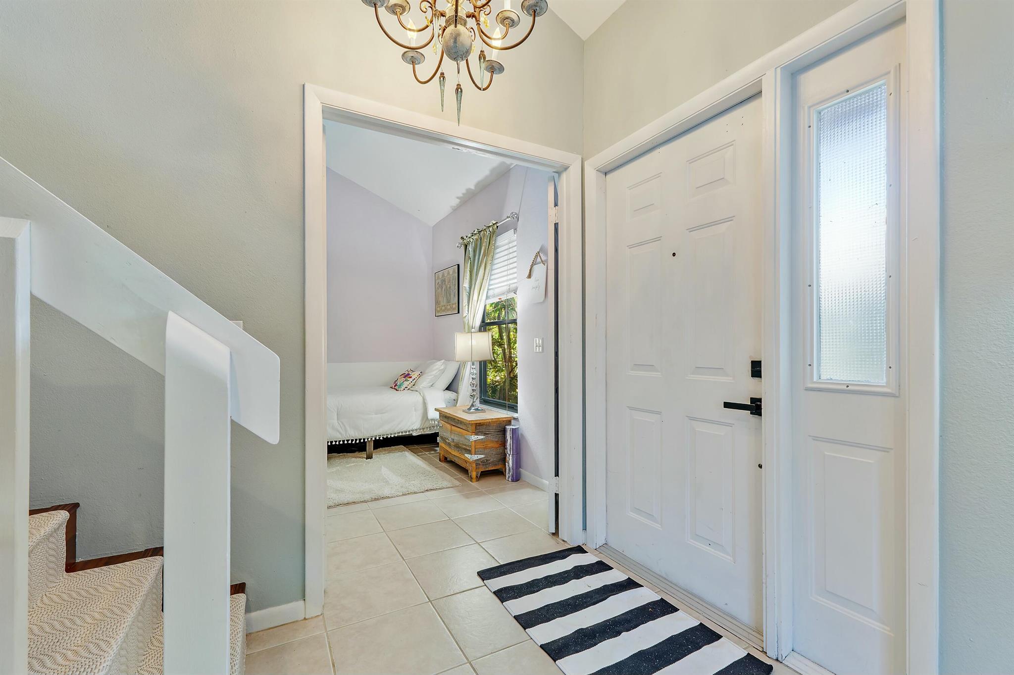 Image to showcase the property located at 433 N Cypress Drive D