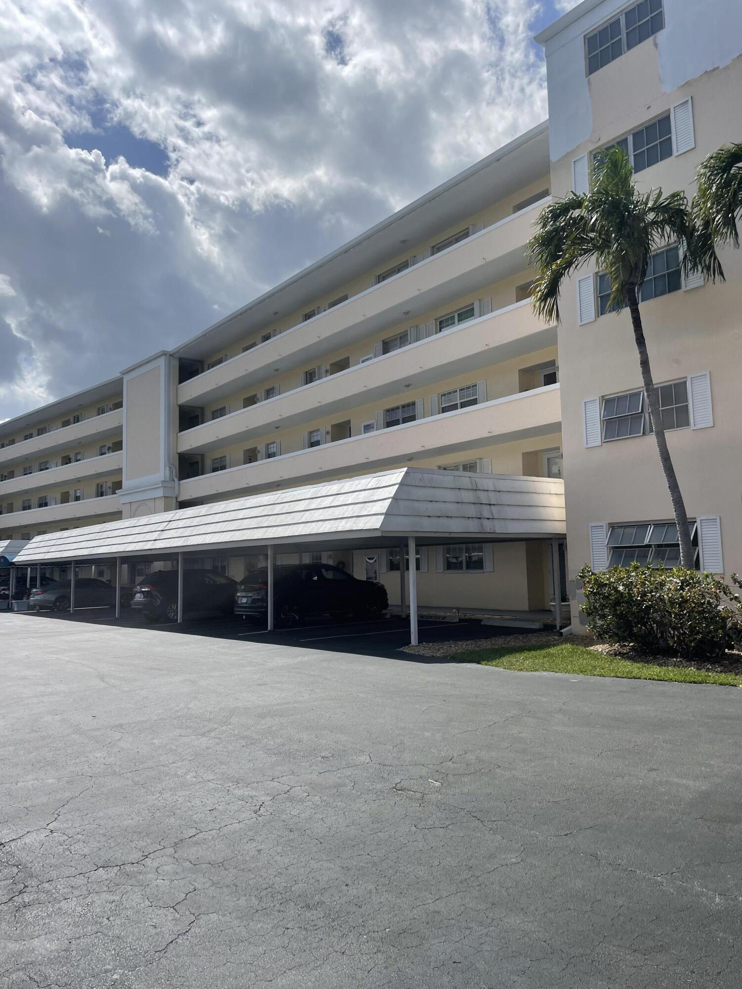 250 John F Kennedy Drive Unit 308, Atlantis, Florida 33462