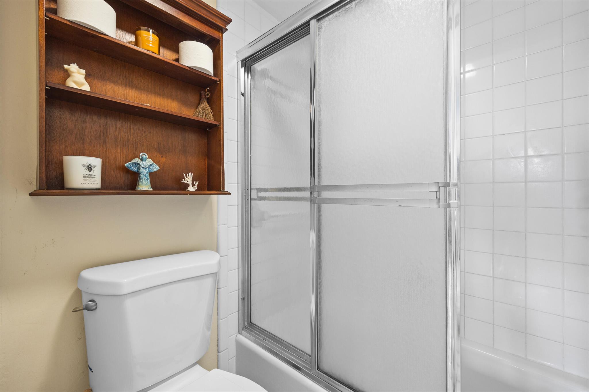 Image to showcase the property located at 225 Beach Road 102