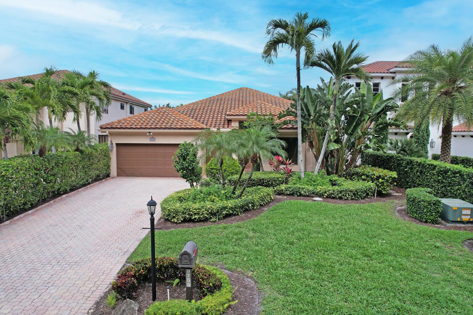 This Patio A home has 2 bedrooms and den. Long water and golf views.