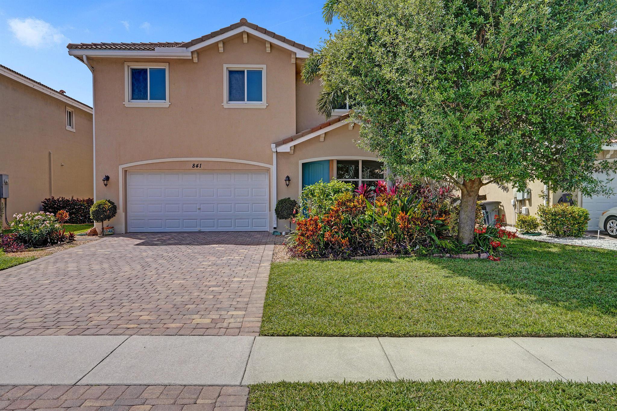 841 Palm Tree Lane, Haverhill, Florida 33415