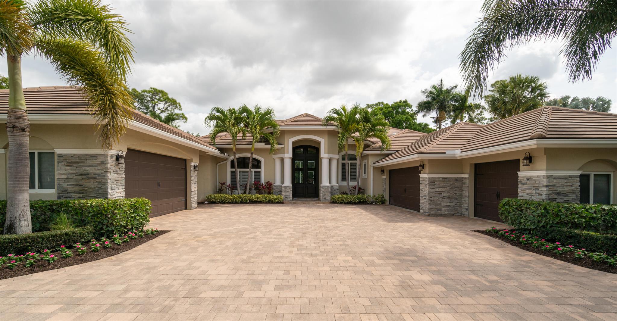 1209 Breakers West Boulevard, West Palm Beach, Florida 33411