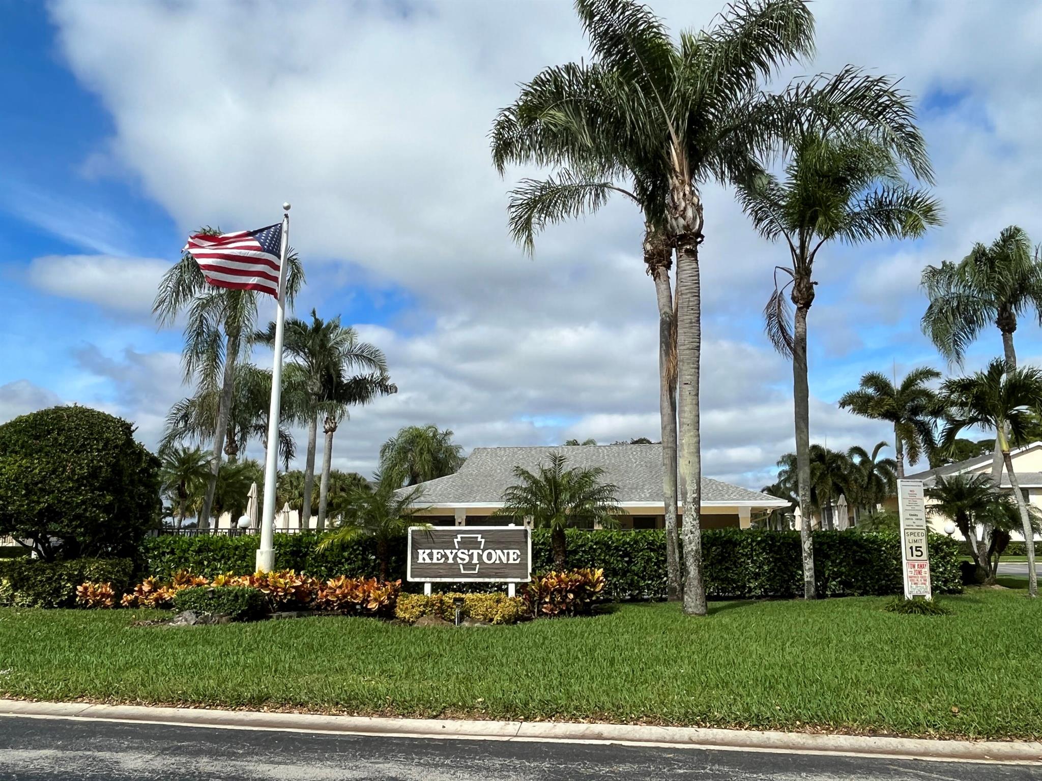 2041 Keystone Drive Unit B, Jupiter, Florida 33458