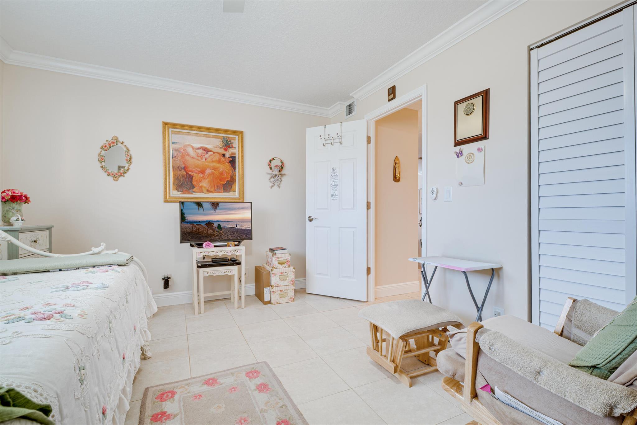 Photo 18 of home located at 403 Lake Carol Drive, West Palm Beach FL