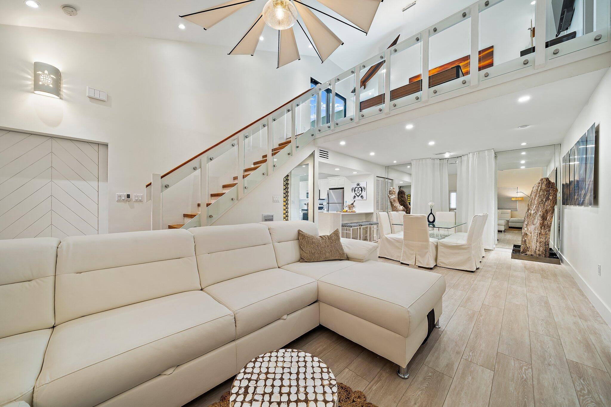 350 Bella Vista Court Unit 50, Jupiter, Florida 33477