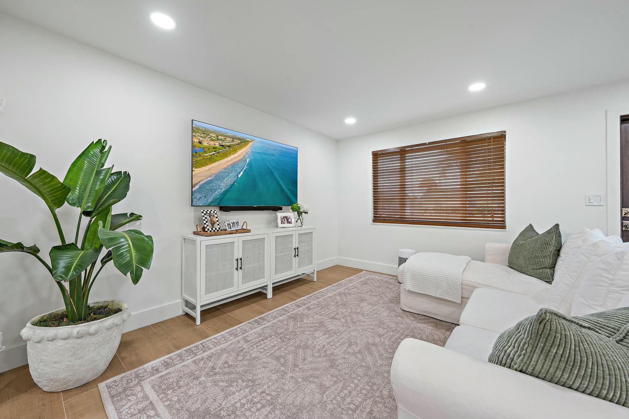 Image to showcase the property located at 4358 Birdwood Street