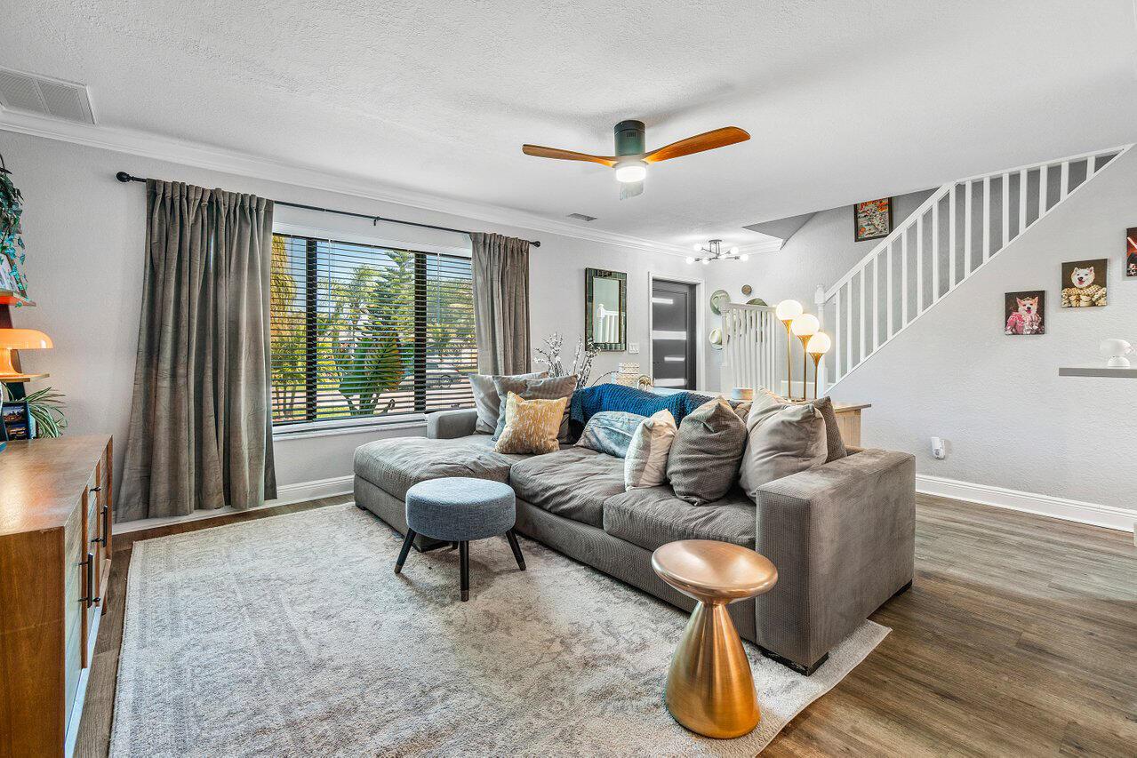 Image to showcase the property located at 293 Balsam Street
