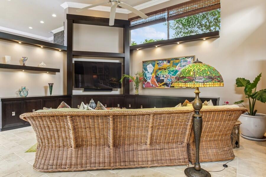 Photo 17 of home located at 404 Mariner Drive, Jupiter FL