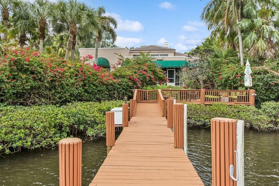 Photo 40 of home located at 404 Mariner Drive, Jupiter FL